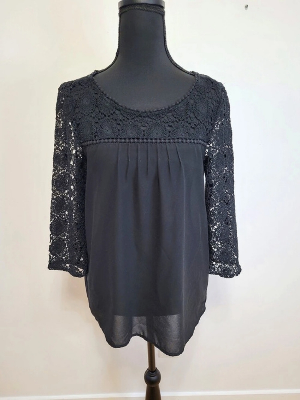 twik by Simons Lace Sleeve Blouse in Black - Size Medium - Like New